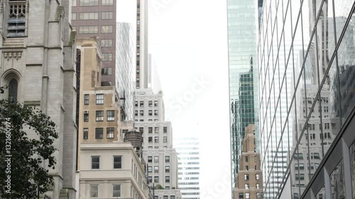 Wallpaper Mural New York City Manhattan Midtown building architecture, urban street in United States. American residential and business real estate on 5th Fifth 5 avenue in USA. Saint Thomas church. Torontodigital.ca