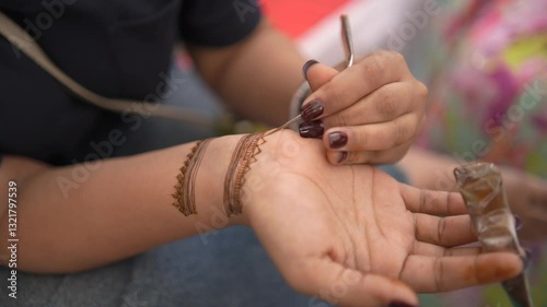 Wallpaper Mural Close up of a female hand applying Mehndi design by herself, Wedding Mehndi Ceremony Background Torontodigital.ca