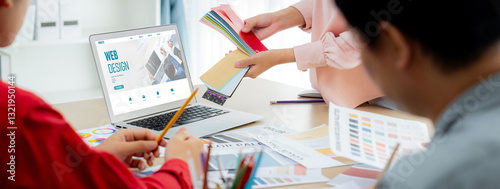 Website design software provide brisk template for online retail business and e-commerce