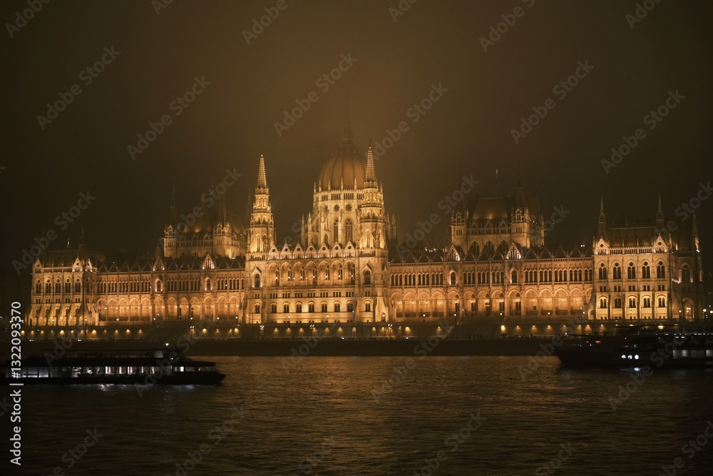 Obraz premium ハンガリー、ブダペスト国会議事堂:Budapest Parliament Building