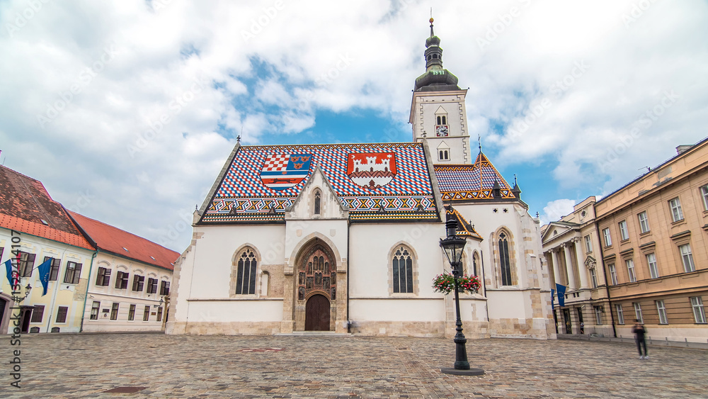 Fototapeta premium Church of St. Mark timelapse hyperlapse and parliament building Zagreb, Croatia.