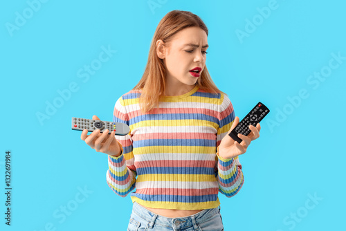 Confused young woman with T...