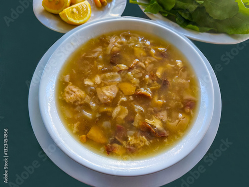 Obraz na płótnie Foot-of-the-foot soup made with lamb meat in Turkey w salonie