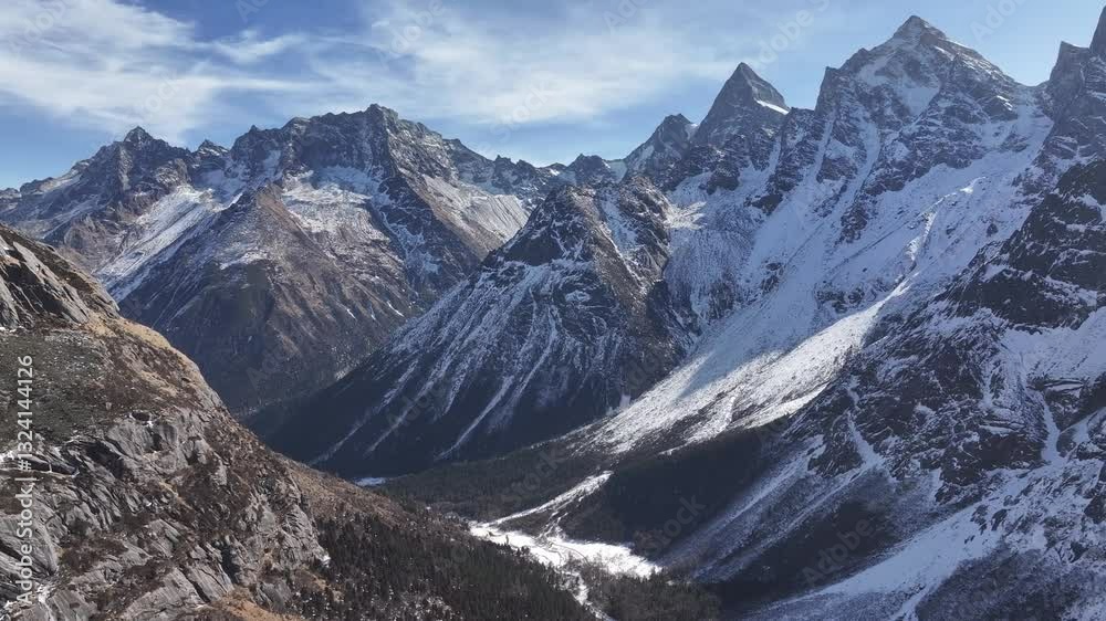 Winter in Bipenggou, the Land of Idyllic Beauty Winter in Bipenggou, the Land of Idyllic Beauty