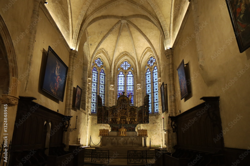 L'église Saint Pierre, église romane, village de Baume Les Messieurs, département du Jura, France