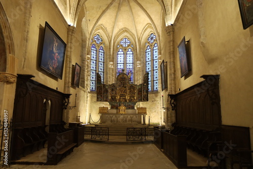 Obraz na płótnie L'église Saint Pierre, église romane, village de Baume Les Messieurs, département du Jura, France w salonie