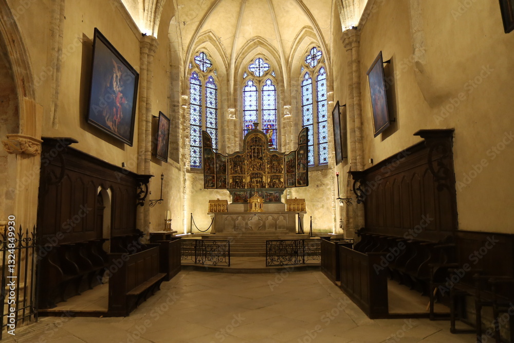 L'église Saint Pierre, église romane, village de Baume Les Messieurs, département du Jura, France