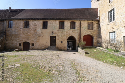 L'abbaye, vue de l'extérieur, village de Baume Les Messieurs, département du Jura, France photo