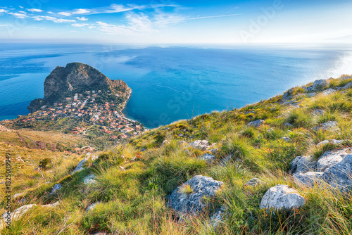 Obraz na płótnie Spectacular view of Santa Flavia town with cape Zafferano and national park Orientata Pizzo Cane. w salonie