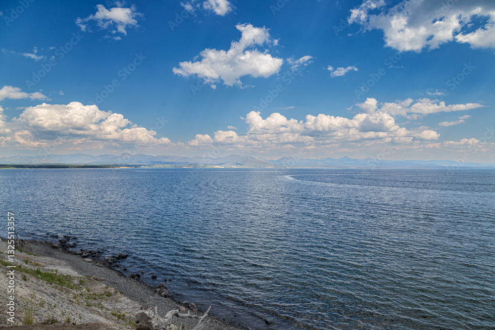 Fototapeta premium Yellowstone National Park in Wyoming