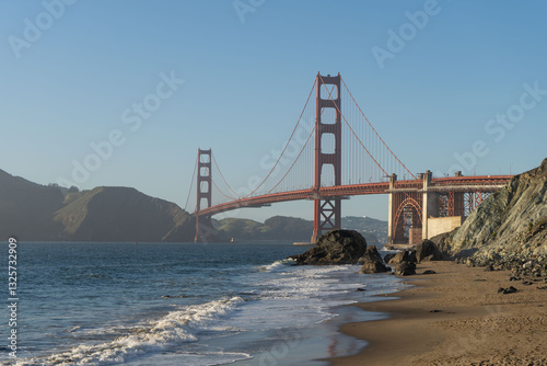 Golden Gate Bridge, San Francisco, California, USA. 