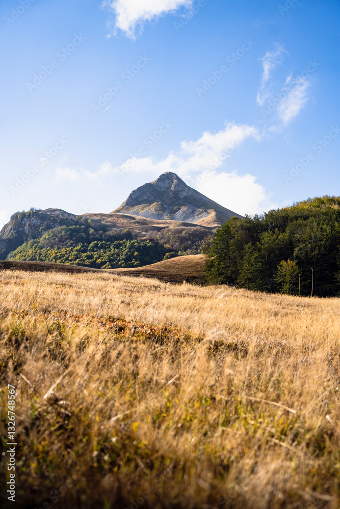 Fototapeta premium greece mountains with clouds