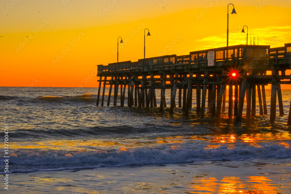 Fototapeta premium Virginia Beach sunrise
