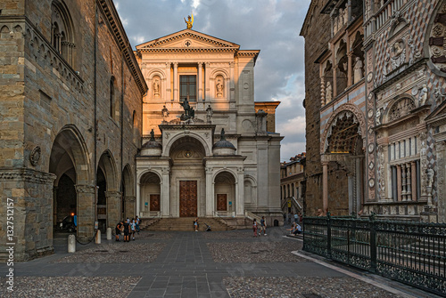 Bergamo Piazetta del Duomo