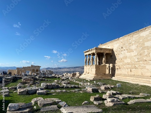 Templo de Atenea Nike en el Acrópolis, Atenas, Grecia.