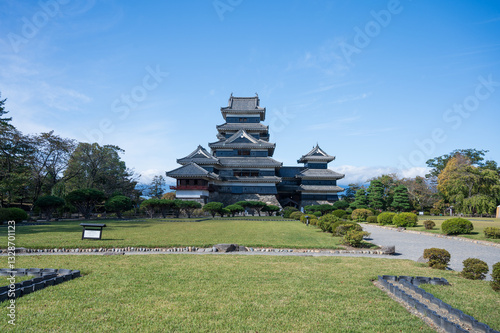 国宝松本城
Matsumoto Castle photo