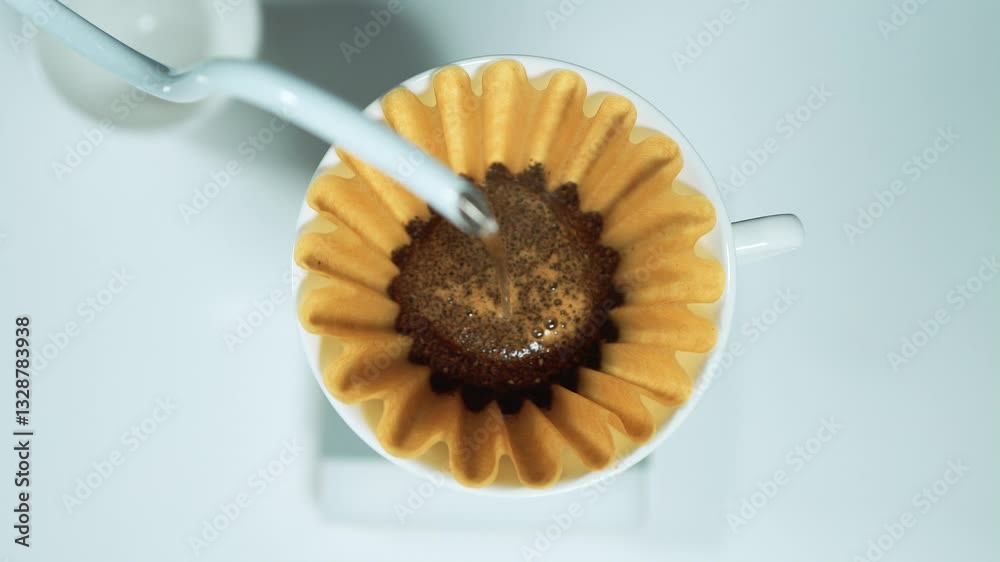 커피를 내려마시는 핸드드립