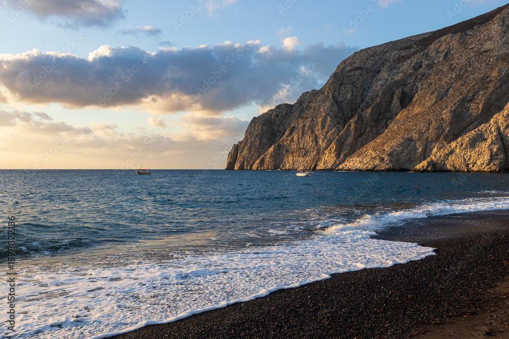 Obraz premium spiaggia di Kamari, Santorini