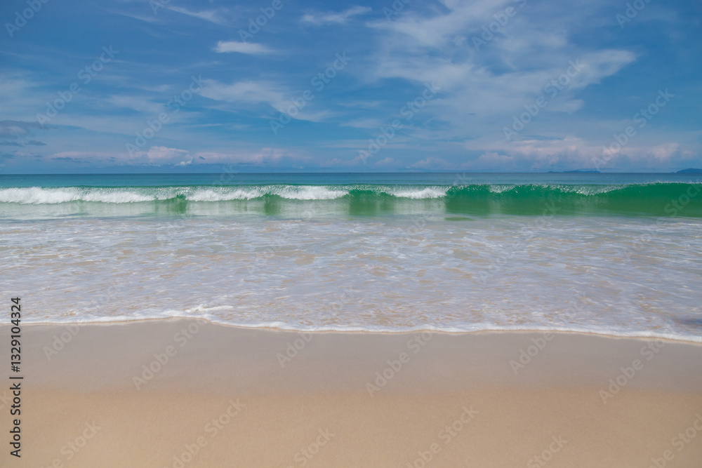 Fototapeta premium Koh Phayam is located in Koh Phayam Subdistrict, Mueang Ranong District. It is one of two large islands in the Ranong Sea. It has a total area of ​​approximately 34.7 square kilometers