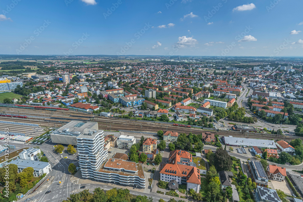 Fototapeta premium Die oberbayerische Großstadt Ingolstadt an der Donau aus der Vogelperspektive