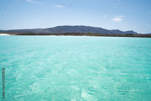 Fototapeta Naklejka Na Ścianę i Meble -  Beautiful turquoise water in Isla Coronado, BCS, Mexico