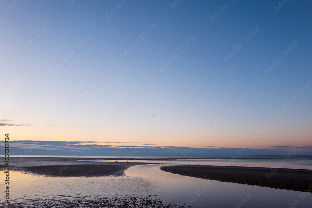 Obraz premium calm water ar low tide
