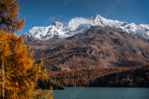 Obraz na płótnie Autumn in Switzerland - Grisons w salonie