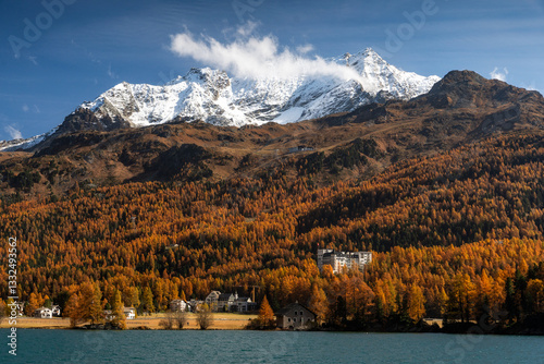 Obraz na płótnie Autumn in Switzerland - Grisons w salonie
