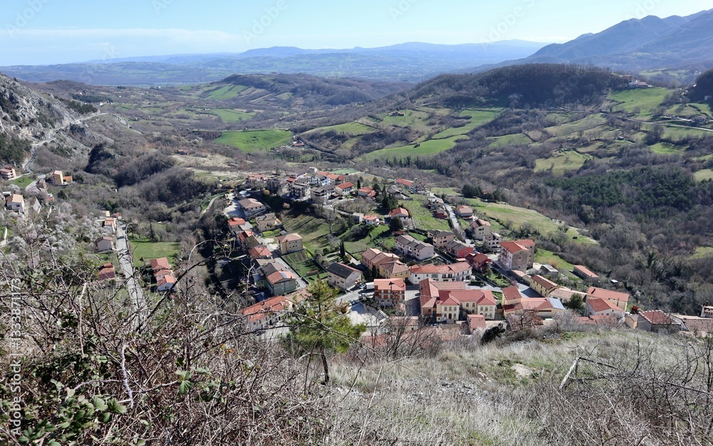 Roccamandolfi - Panorama da Via Poggio Castello