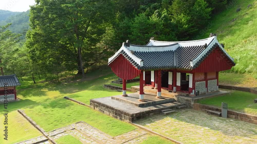 한국 강원도 영월 장릉 푸르른 전경 한국 강원도 영월 장릉 푸르른 전경