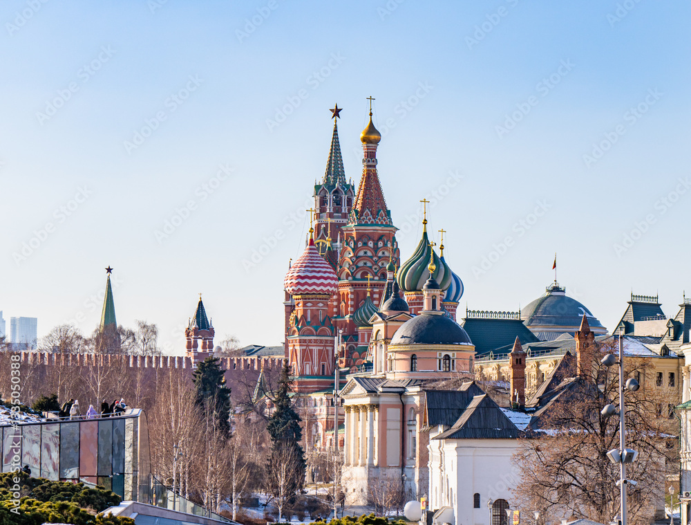 Fototapeta premium view of the Moscow Kremlin