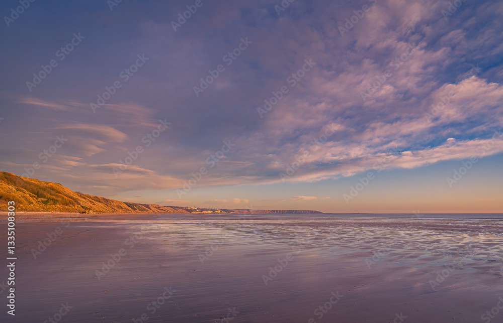 Obraz premium Filey Beach at Dawn