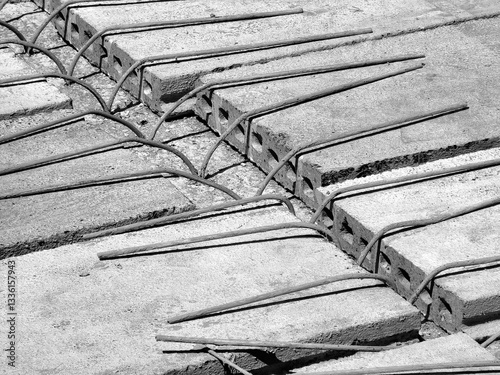 Bild auf Leinwand Construction of a modern pedestrian embankment on a large lake