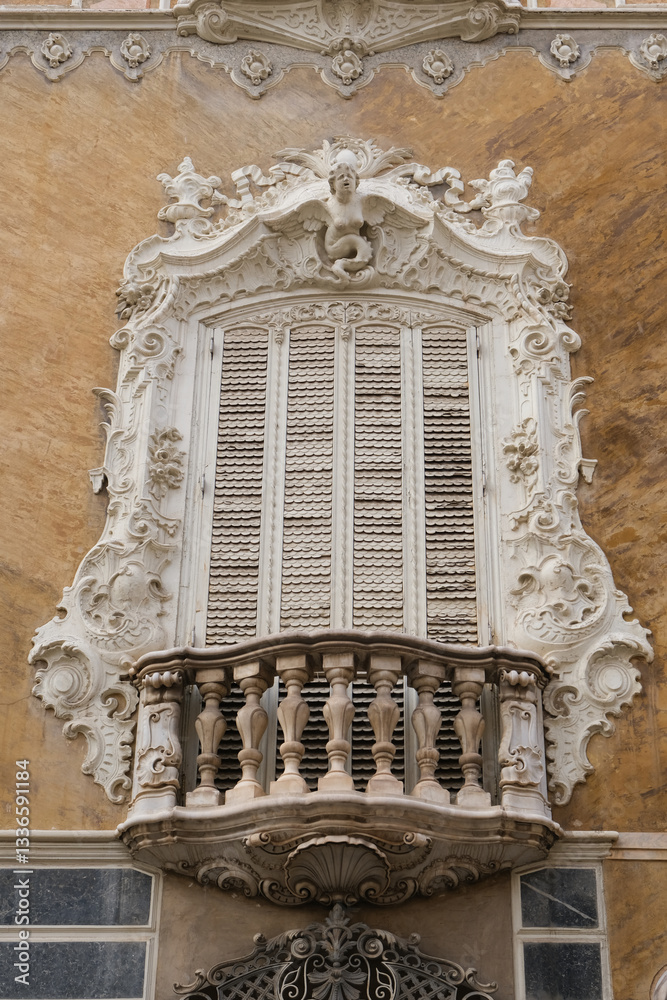 detalhe prédio barroco janela arquitetura valencia espanha viagem europa cidade