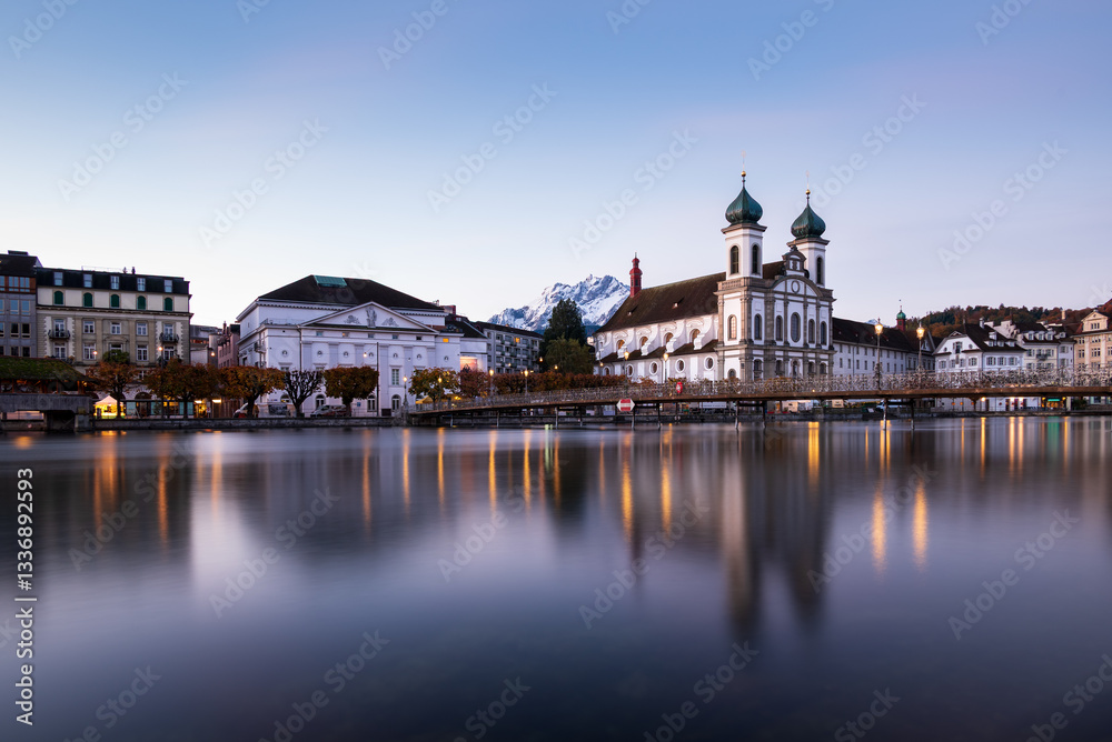 Obraz premium Early morning in Lucerne, The Jesuit Church, Switzerland
