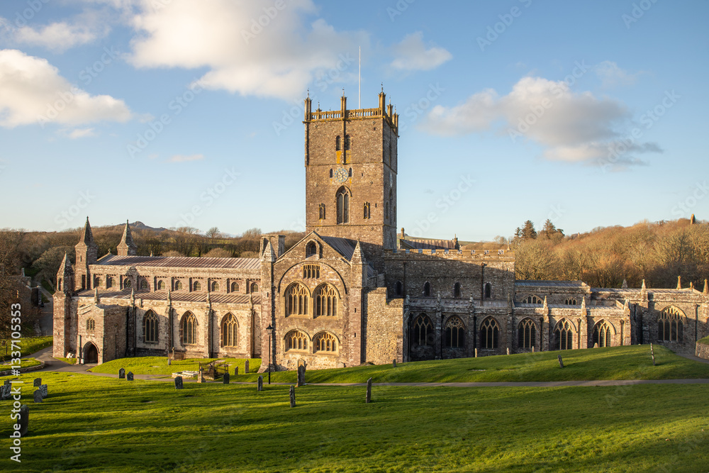 Fototapeta premium St David's Cathedral in Pembrokeshire in the evening light