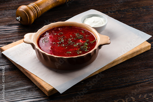 Obraz na płótnie red beetroot soup - traditional Ukrainian borscht w salonie