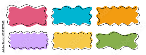 Cute doodle wavy shapes in frames. Organic assymetric blobs. Abstract freehand drawn forms. Speech bubbles, tags, textboxes or labels templates isolated on white background. Vector flat illustration.