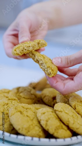  Galletitas emplatadas. Footage de cocina, repostería, comida casera 
