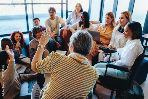 Cuadro en lienzo University graduates collaborate with friends in a vibrant group discussion, emb