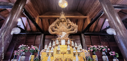 Obraz na płótnie Wooden buddha carving w salonie