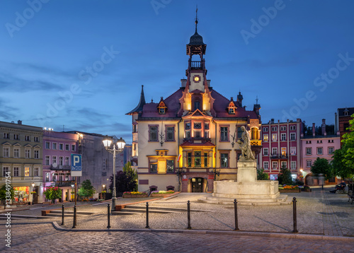 Obraz na płótnie Nowa Ruda, Poland. Historic building of Town Hall and Market Square (Rynek) at dusk w salonie
