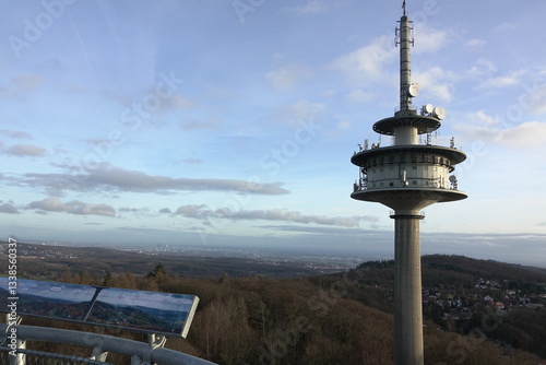 Fernmeldeturm auf dem Atzelberg