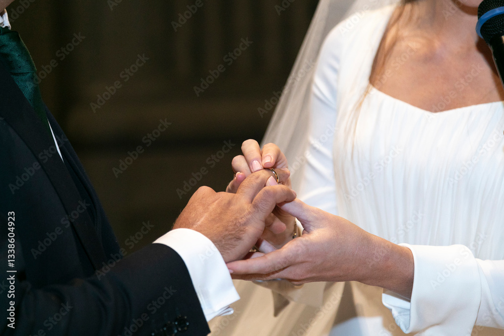 Obraz premium boda, mano, agiotaje, mujer, novio, novia, amor, par, anillas, ceremonia, digno, equipo, éxitos, participación, trabajo en equipo, casado, celebración, desposar, concepto, dar, dedo