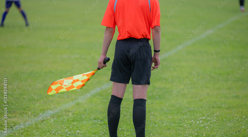 Linienrichter, Schiedsrichterassistenten beim Fußballspiel im Einsatz
