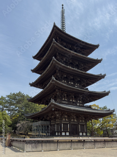 Obraz na płótnie Five-Story Pagoda at Kōfuku-ji Temple, Nara w salonie