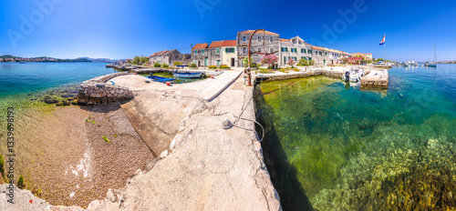 Obraz na płótnie Croatia. Fishermen village waterfront on Krapanj island panoramic view, sea sponge harvesting village w salonie