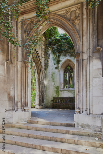 Obraz na płótnie St. Dunstan in the East church in London, UK w salonie