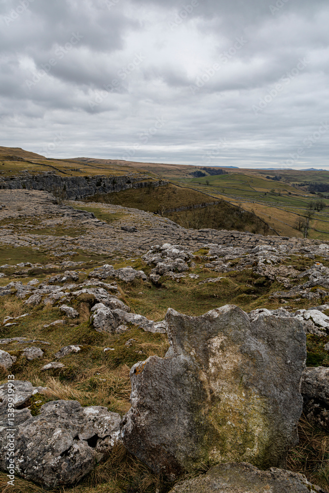 Malham Cove - Views while hiking, Yorkshire Malham Cove - Views while hiking, Yorkshire