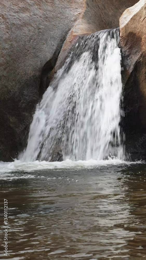 cachoeira na cidade de Resplendor, Estado de Minas Gerais, Brasil cachoeira na cidade de Resplendor, Estado de Minas Gerais, Brasil